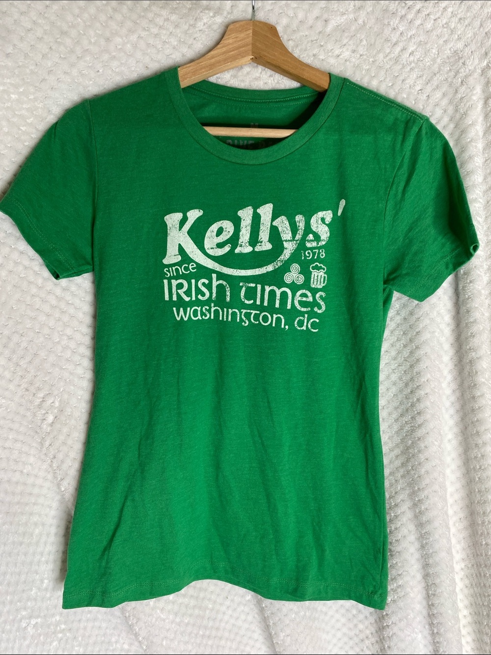 Dive Bar Shirt Club Kellys' Irish Times Green Short Sleeve Graphic Tee